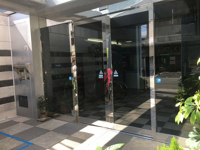 【エントランス】グランヴィ新大阪
