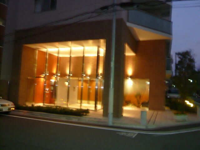 ルーチェ茗荷谷のエントランス