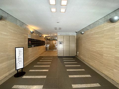クレッセント目黒Ⅱのロビー|落ち着いたロビーです