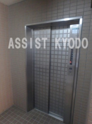 エスパシオ経堂のエントランス