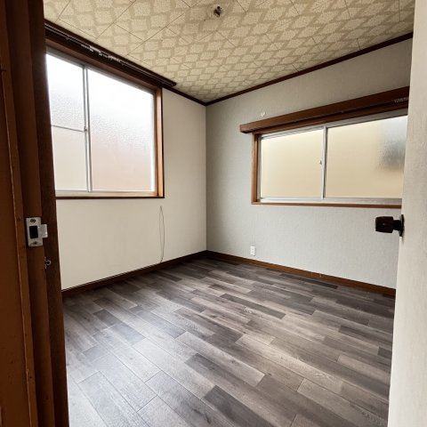 枚方市須山町車庫付き戸建のその他