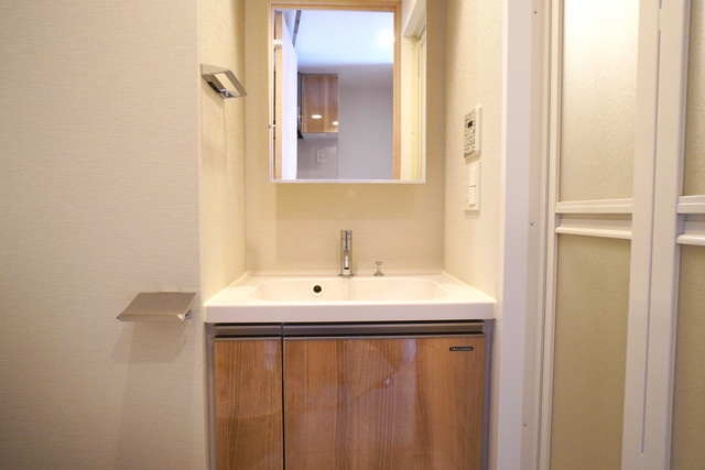 Ｌｏｕｉｓ　Ｃｏｕｒｔ　Ｋｉｔａｓｈｉｎａｇａｗａの洗面所|※写真は同タイプ住戸です。