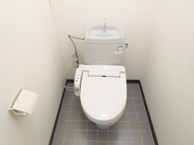 サンハイツ第二のトイレ|ウォシュレットは残置物です。