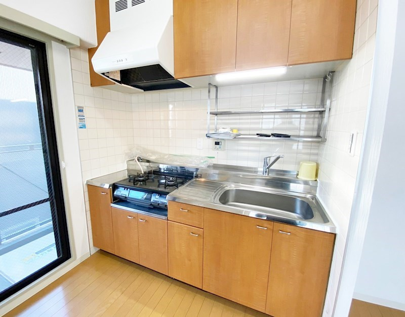 西宮市南甲子園２丁目のマンションのキッチン