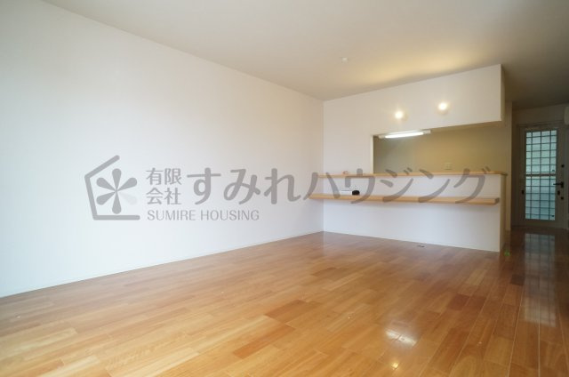 ハーベストガーデンの居間・リビング|参考、同建物・反転間取りの号室