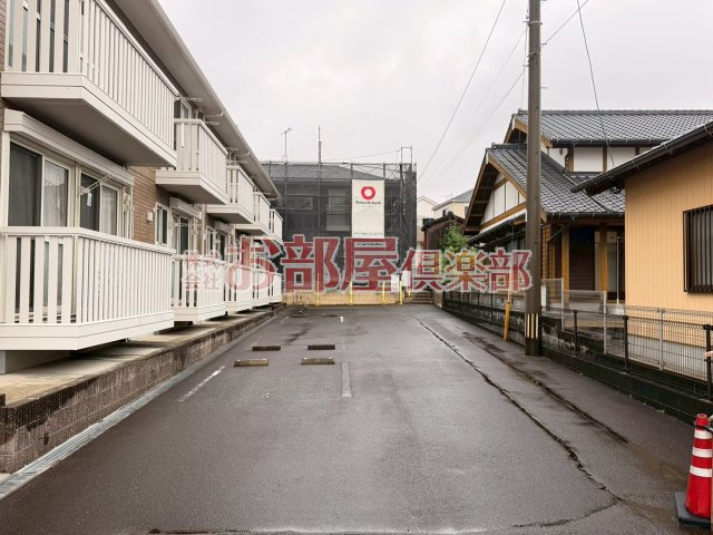 ガーデンヒルズ荒木の駐車場|駐車場があります