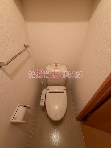 ガーデンヒルズ荒木のトイレ|落ち着いたトイレです