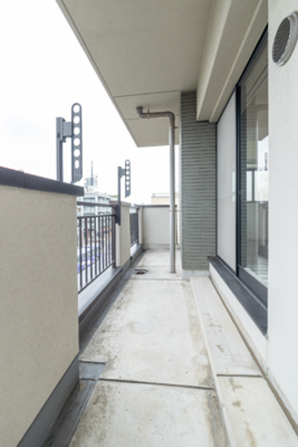 コーボック飛田給Ⅱのバルコニー|※写真は同タイプ住戸です。