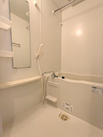 リュクス千歳船橋の浴室|落ち着いた空間のお風呂です