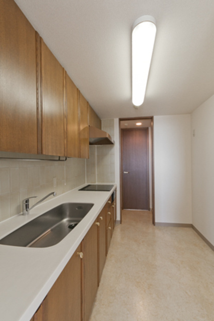 西早稲田パーク・タワーのキッチン|※写真は同タイプ住戸です。