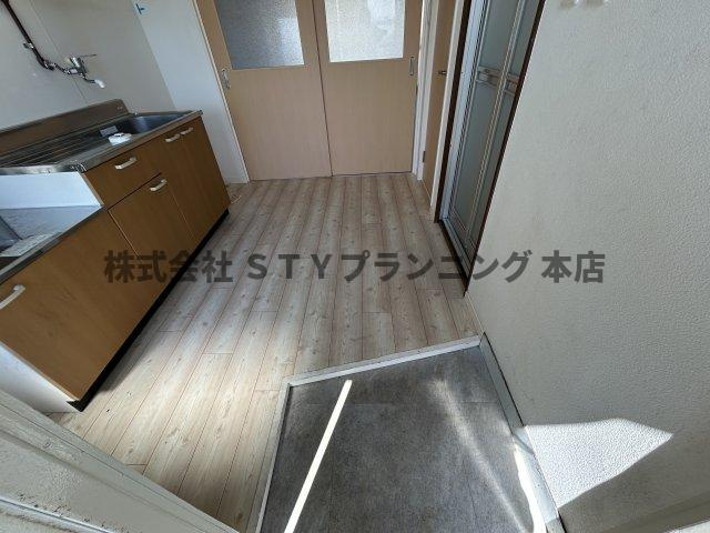 仲介手数料0円！佐枝ビルの玄関