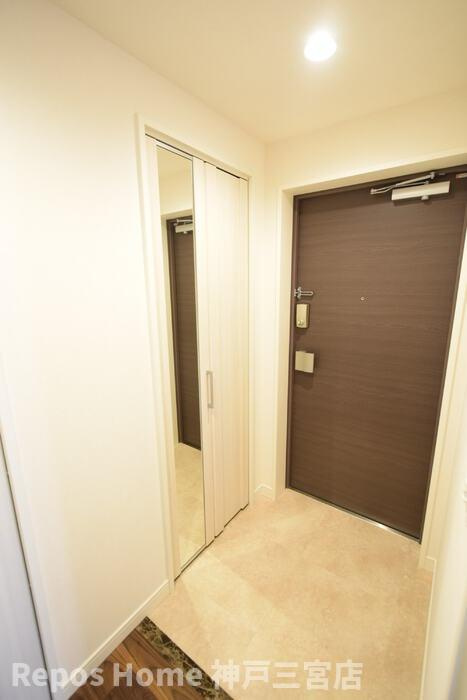神戸Harborside　萬利Residenceの玄関