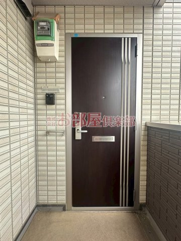 ぺルラディアマンテB棟の玄関|シンプルで使いやすい玄関です