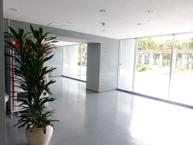 芝浦スクエアハイツのロビー|毎日通るロビーはこのようになっています