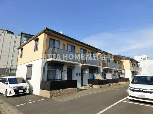 福知山市駅南町３丁目のアパートの外観|福知山駅が徒歩すぐの場所です◎洗髪洗面化粧台付き◇