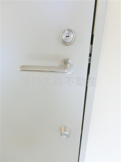 萩中イーストの玄関