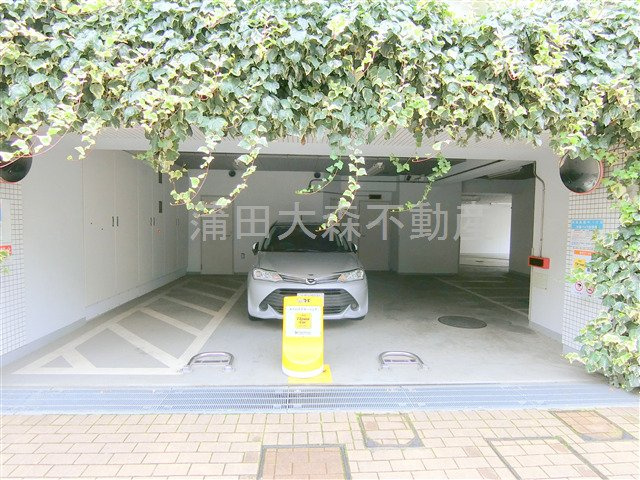 萩中イーストの駐車場