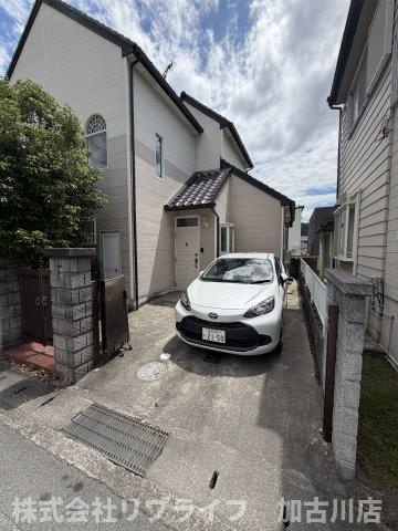 太子戸建ての駐車場