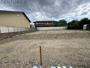 建築条件無し、お好みのハウスメーカーや工務店で建築していただけます。