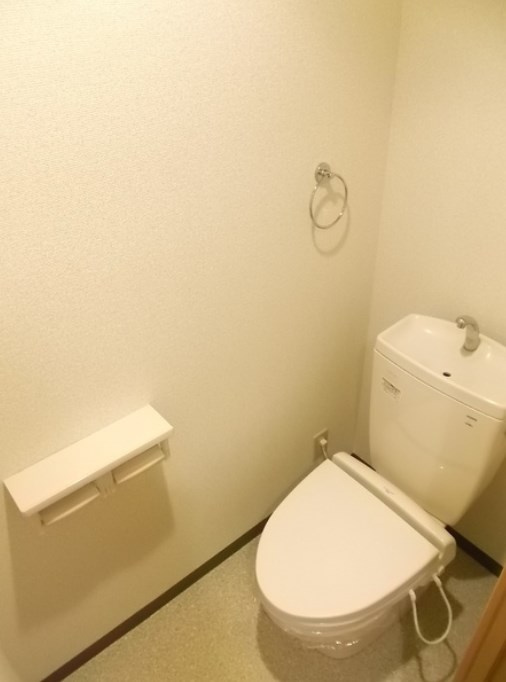 シャンティ住吉のトイレ|ゆったりとした空間のトイレです