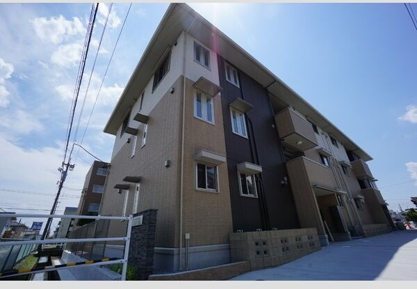 ロアールANDO.Eの外観