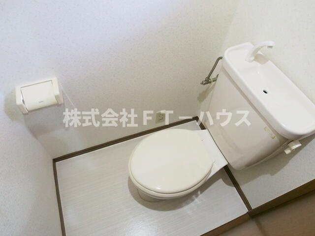 メゾン・ラフィーネのトイレ