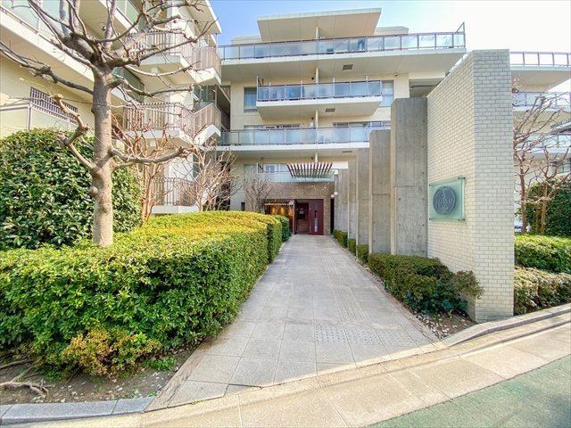 ルピナス中野レジデンスのエントランス|ルピナス中野レジデンス：ペット飼育可能なマンションです！