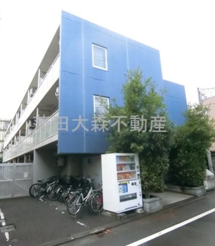 フルーレ池上の外観|2004年3月築　RC鉄筋コンクリート造地上3階建て総戸数26戸の人気賃貸マンション
東京都大田区池上2丁目　都営浅草線西馬込駅徒歩10分、東急池上線池上駅徒歩13分