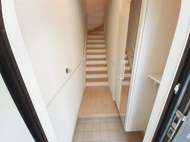 カーサカメリアの玄関