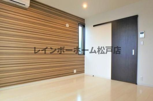 柏市つくしが丘５丁目のアパート