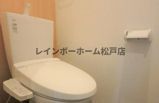 柏市つくしが丘５丁目のアパートのトイレ