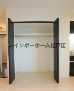 柏市つくしが丘５丁目のアパートの収納
