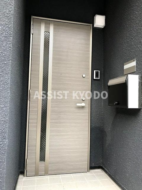 アルコバレノの玄関