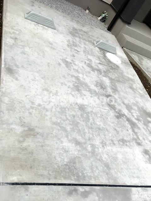 アルコバレノの駐車場