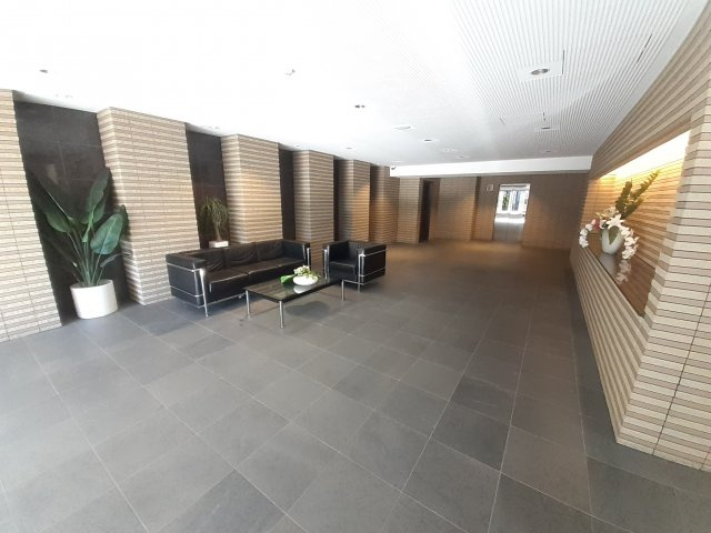 アーバンパレス東松山のエントランス