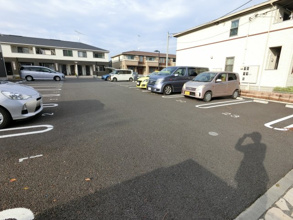 【駐車場】
