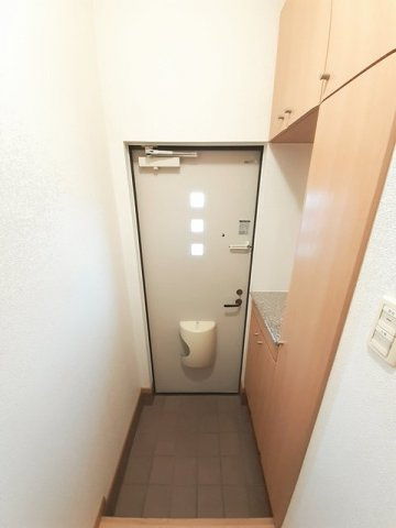 ウインターワルツＡの玄関|シンプルで使いやすい玄関です