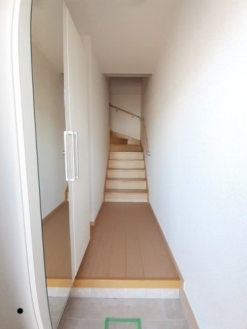 シャルマン・ドミール　Ⅰの玄関|ゆったりとした玄関です
