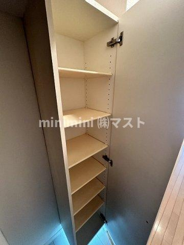 オリエンタル靱本町の収納