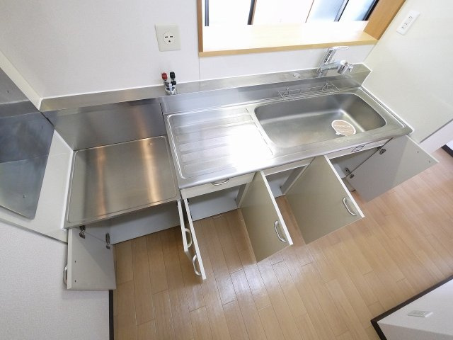 グレースコート恋の窪のキッチン|キッチンでお料理をお楽しみください
