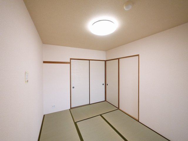 グレースコート恋の窪の和室|和室です