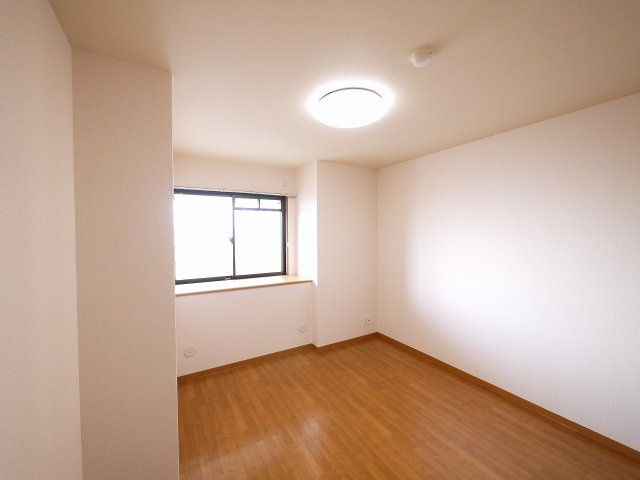 グレースコート恋の窪の子供部屋|子供部屋です