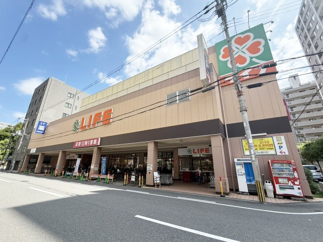 パレステージ四ツ橋の周辺|ライフ西大橋店まで徒歩１分（約６０ｍ）
