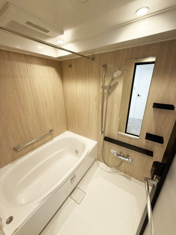 パレステージ四ツ橋の浴室|LIXIL製ユニットバスです。１４１８サイズです。（２０２６年１０月現在）