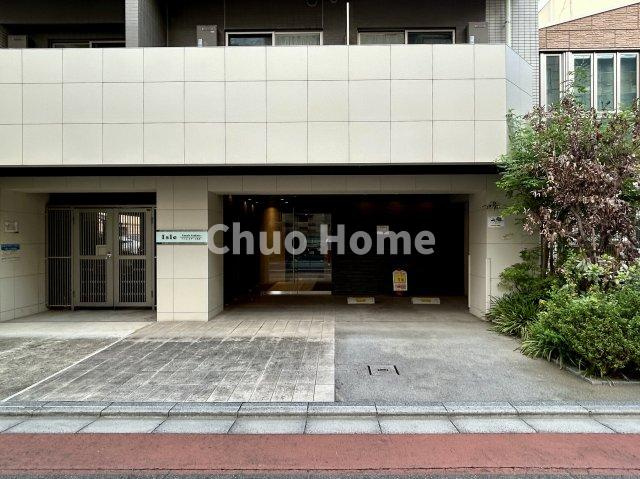 アイルカナーレ浅草のエントランス|【エントランス】マンションのエントランスは、その物件の印象を決める、顔とも言える場所です。毎日通る場所ですからきれいなのが一番です。