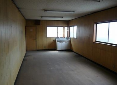 さいたま市岩槻区大字笹久保新田の倉庫