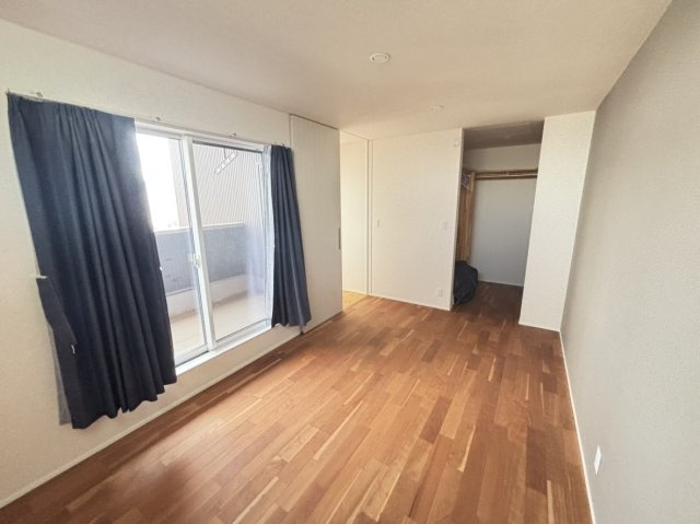 桐原2丁目　中古住宅の洋室