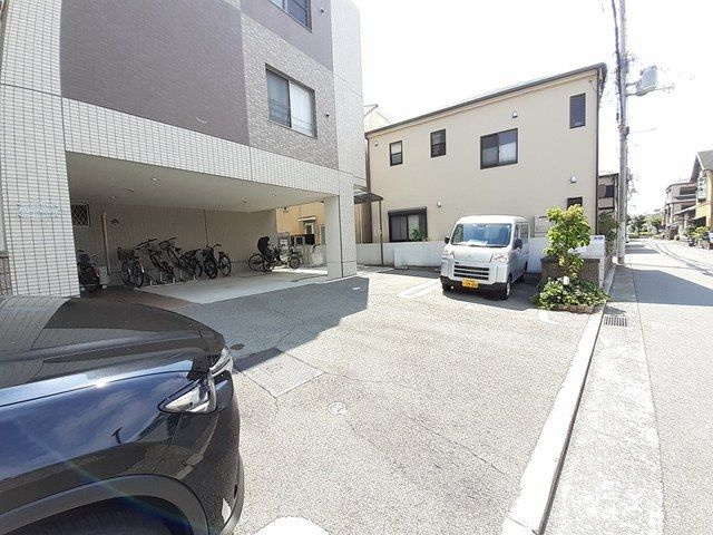 エスペランサの駐車場