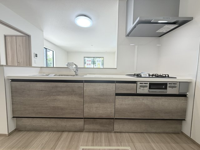 浦添市伊祖5丁目（全3棟）BC号棟のキッチン|C号棟　使いやすいシステムキッチン♪