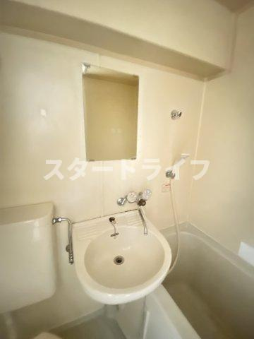 大阪市東淀川区小松２丁目の賃貸マンションの洗面所